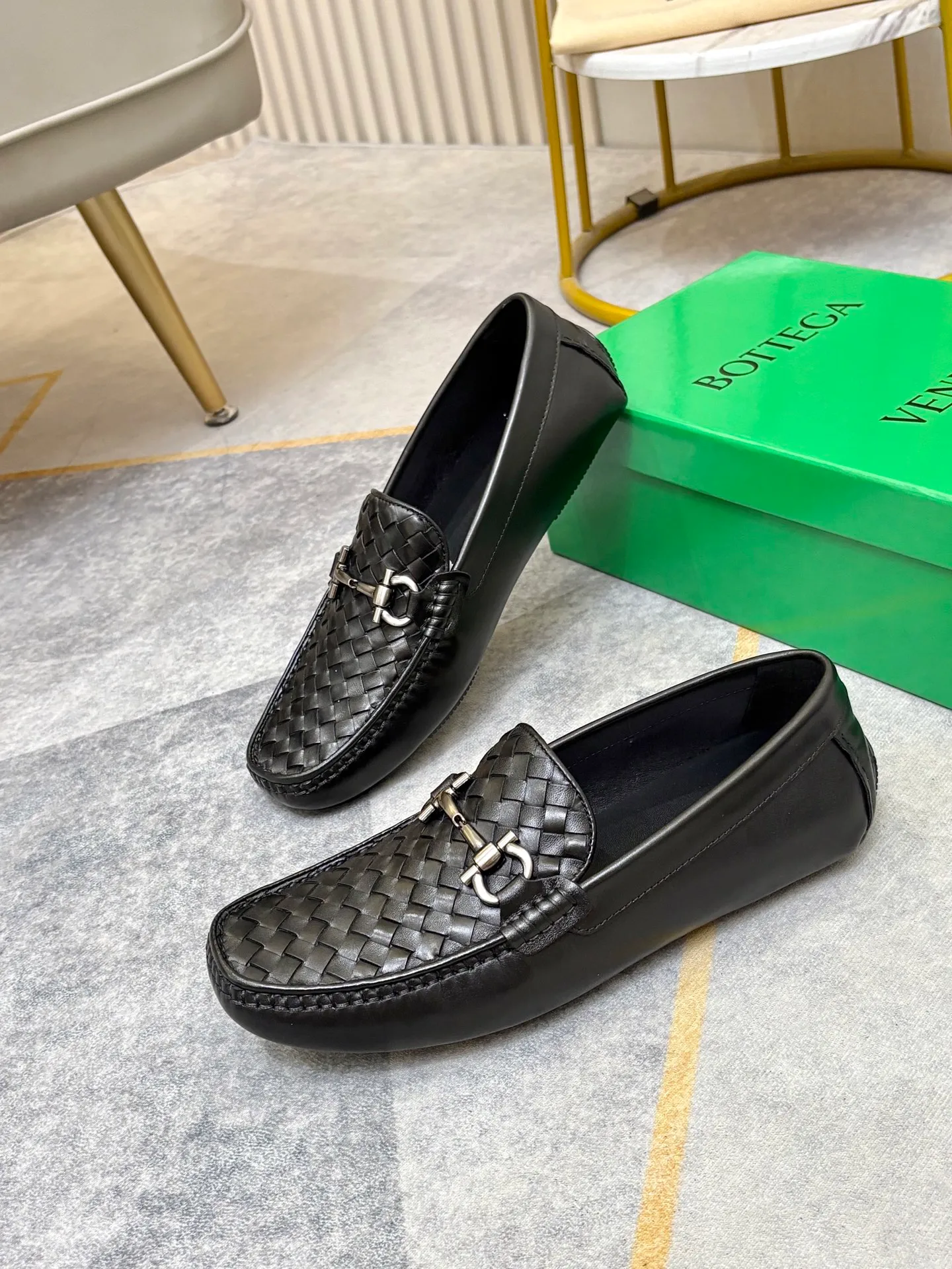 P420💰 (Niu Li + Niu Pad) [BV] The latest hot style‼ ️Casual men's shoes, uppers imported first-layer cowhide ➕Full imported cowhide lining✔️Exquisite workmanship, excellent foot feel, special rubber soles✔️, cool and fashionable, the latest fashion, fashionable outsole, hurry up.  Code number: 38-44 (can be customized to 37.45, non-refundable)